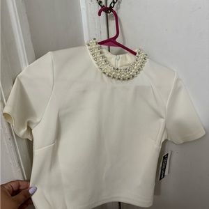 Elegant cropped top
